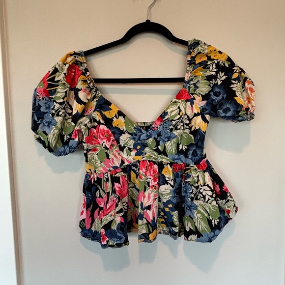 Zara Tops - Zara Vibrant Floral Puff Sleeve Blouse